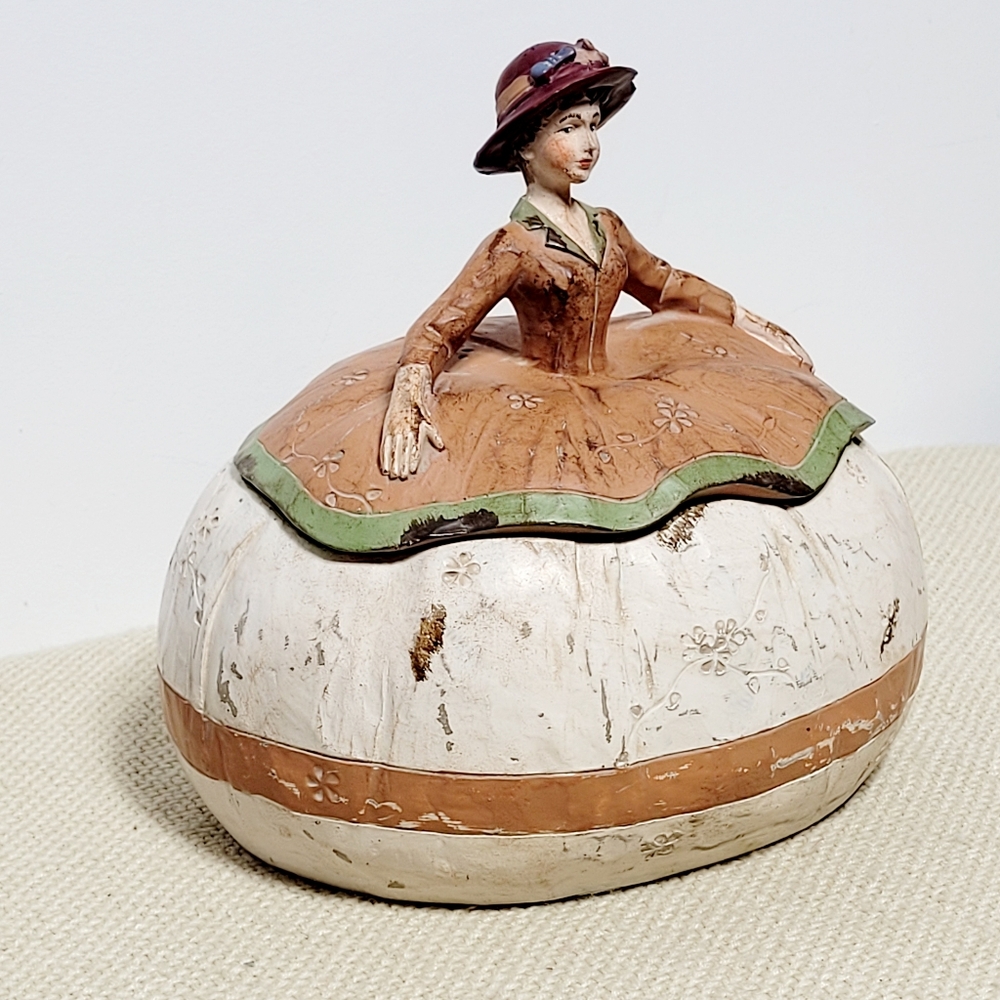 Vintage Appalachian Working Woman Powder Box Folk Art - Picture 6 of 15